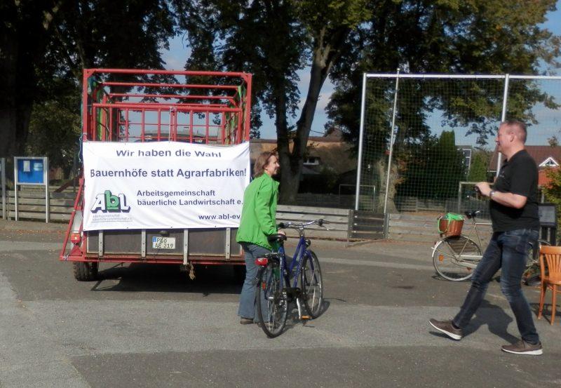 Tanja auf dem Fahrrad